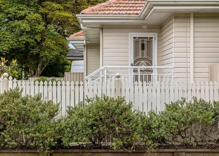 Cute & Cuddly - Somerset Cottage